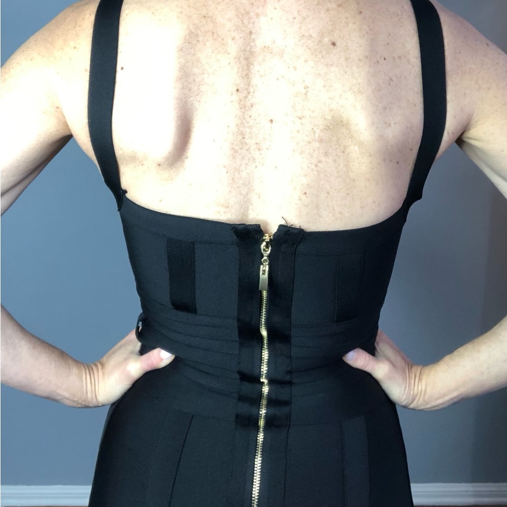 Black Sleeveless Jumpsuit - Picture 2 of 16